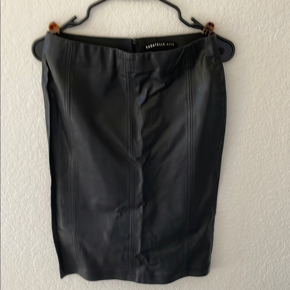 Bagatelle Black Pencil Skirt Knee-length Casual